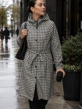Black & Beige Gingham Hooded Belted Rain Coat/Trench from Columbia (Size S)